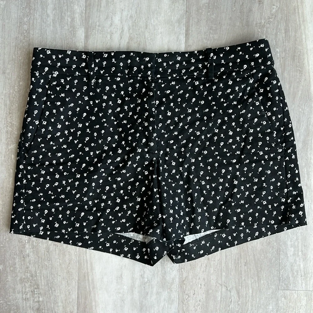 Loft Riviera Patterned Shorts - Picture 1 of 9